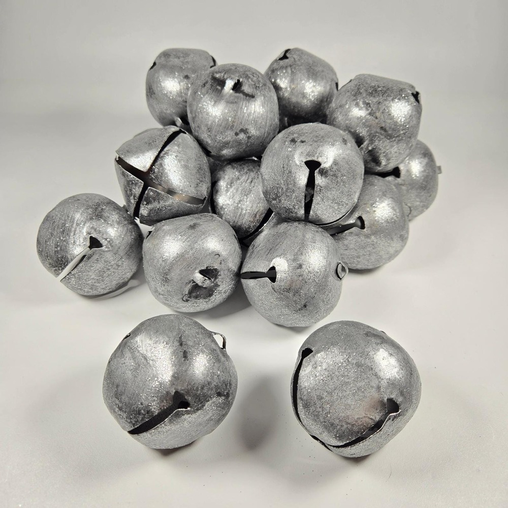 Jingle Bells 20 Metal Ringing Rustic Sparkle Silver Glitter Christmas‎ 2.5"x2.3"